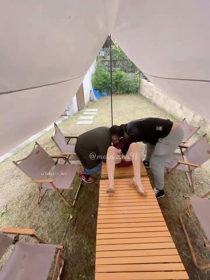 长腿女友美杜莎露营帐篷陌生人-Loli社