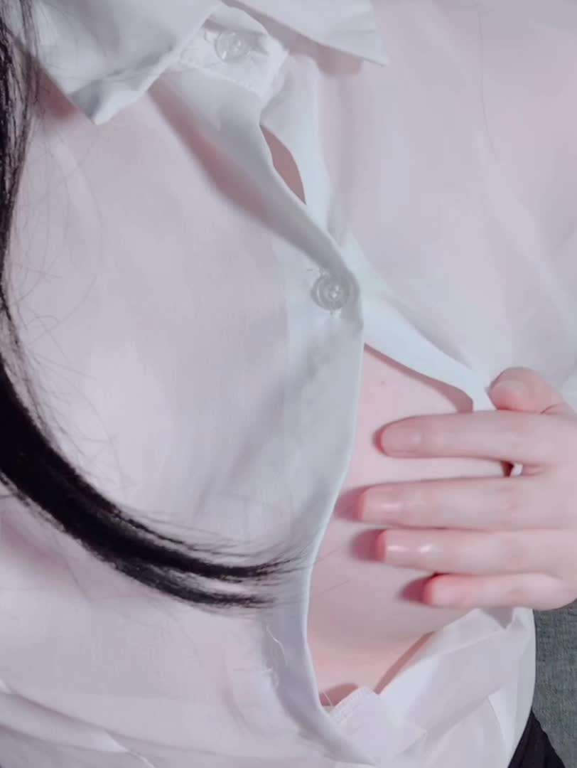 白色制服-Loli社